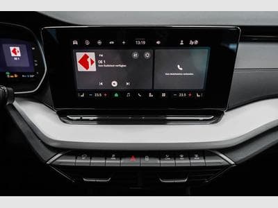 Skoda Octavia Kombi 1,5 eTSI (2026) - Photo 13