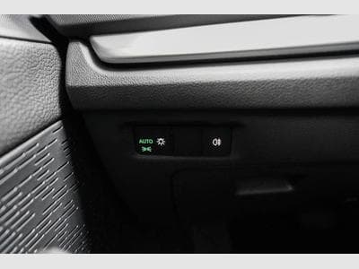 Skoda Octavia Kombi 1,5 eTSI (2026) - Photo 12