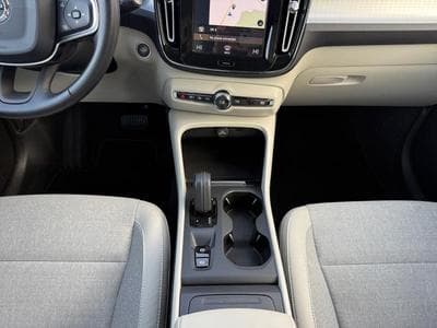 Volvo XC40 & Recharge Momentum (2020) - Photo 11