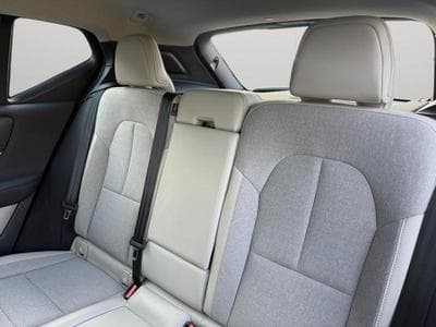 Volvo XC40 & Recharge Momentum (2020) - Photo 13