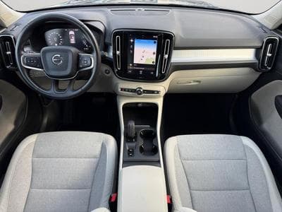 Volvo XC40 & Recharge Momentum (2020) - Photo 3