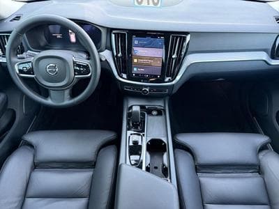 Volvo V60 B4 Plus Bright / Diesel (2023) - Photo 3