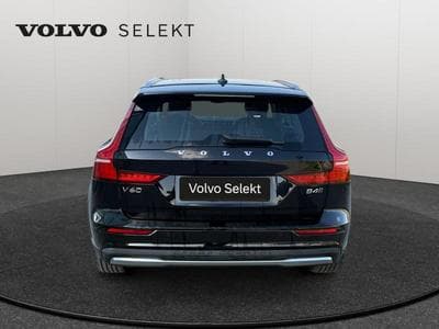 Volvo V60 B4 Plus Bright / Diesel (2023) - Photo 6
