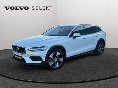 Volvo V60 B4 AWD Ultimate Bright / Diesel (2023) - Photo 1