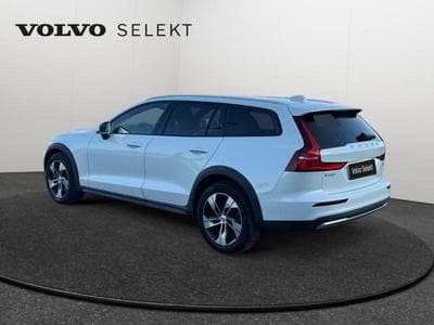 Volvo V60 B4 AWD Ultimate Dark / Diesel (2023) - Photo 5