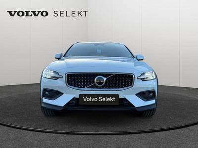 Volvo V60 B4 AWD Ultimate Dark / Diesel (2023) - Photo 9