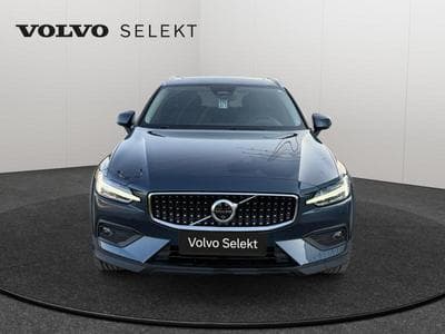 Volvo V60 B4 AWD Ultimate Dark / Diesel (2023) - Photo 9