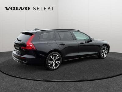 Volvo V60 B4 Plus Dark / Essence (2025) - Photo 2