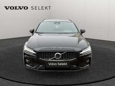 Volvo V60 B4 Plus Dark / Essence (2025) - Photo 9
