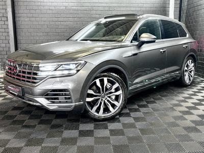 VW Touareg 3.0 TSi V6 eHybrid 4MOTION Elegance  381 CV (2022) - Foto 1