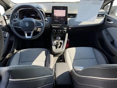 Renault Clio 1.0 Tce Techno (2025) - Foto 8