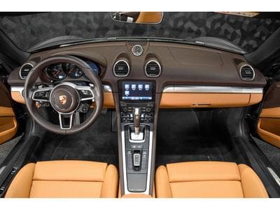 Porsche Boxster 718 2.0 - CUIR EXPRESSO / COGNAC (2023) - Photo 12