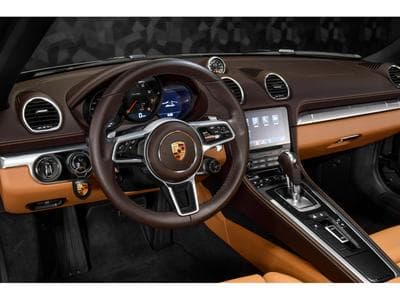 Porsche Boxster 718 2.0 - CUIR EXPRESSO / COGNAC (2023) - Photo 8