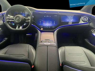 Mercedes EQE 4MATIC (2022) - Photo 9