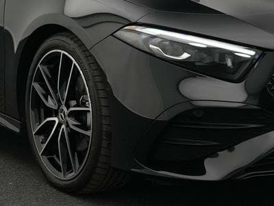 Mercedes A 200 d AMG-Line Kamera+Multi+Night+19" (2025) - Photo 9