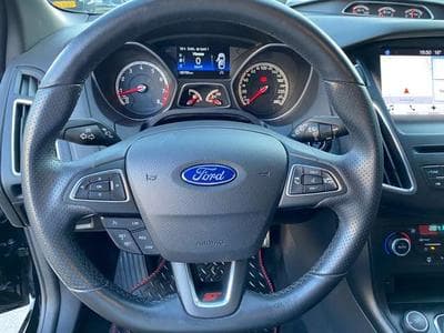 Ford Focus Focus 2.0 EcoBoost ST mit Leder-Sport-Paket (2017) - Photo 10