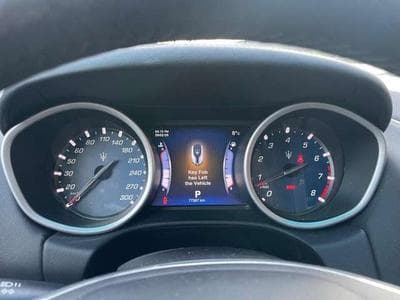 Maserati Ghibli S-Q4-3.0-V6-BITURBO-410PS  - VENTE PRIVE (2015) - Foto 10