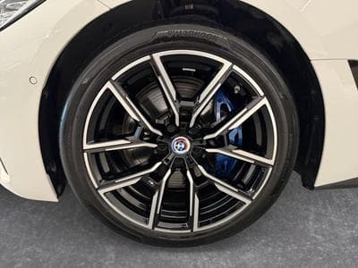 BMW 440 M440i (2023) - Foto 14