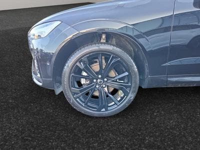 Volvo XC60 B5 Black Edition Plus / Essence (2025) - Photo 14