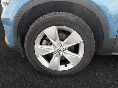 Volvo XC40 B3 Core / Essence (2023) - Photo 14