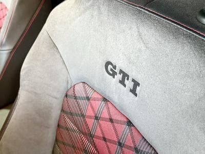 VW Golf GTI TCR 2.0 TSI 290 CV *PANO* VIRTUAL* *CAM* (2019) - Photo 8