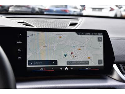 BMW iX2 xDrive30 M Sport CUIR GPS LANE CAM PARK JA19 KEYLESS 1° MAIN (2024) - Photo 10