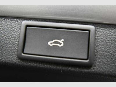 Skoda Octavia Octavia Combi 2.0 TDI DSG Sportline - AHK, Pano, (2025) - Foto 8