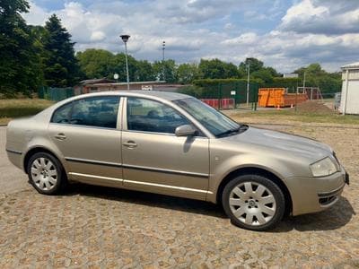 Skoda Superb 1.9 Tdi 131CV (2005) - Photo 1