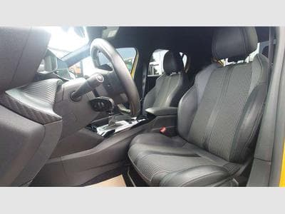 Peugeot 208 GT (2020) - Photo 3