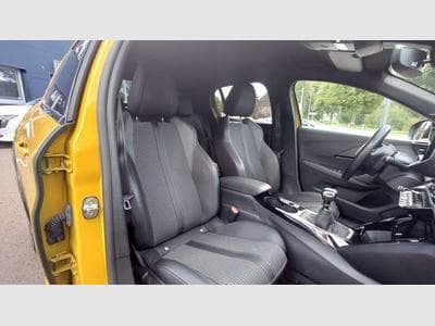 Peugeot 208 GT (2020) - Photo 5