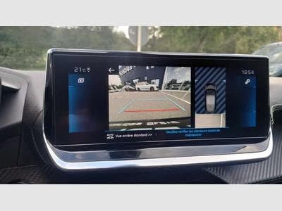 Peugeot 208 GT (2020) - Photo 7