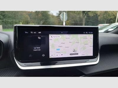 Peugeot 2008 Allure (2024) - Photo 9