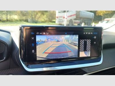 Peugeot 208 Hybrid 100 Allure (2024) - Photo 6