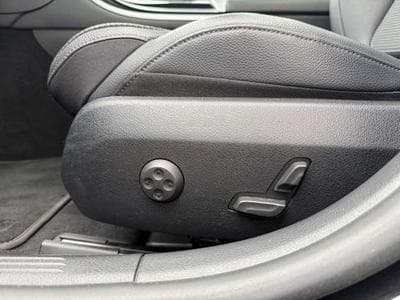 Mercedes C 200 T 4Matic Avantgarde/Pano/Navi/Side-Assist (2022) - Photo 14