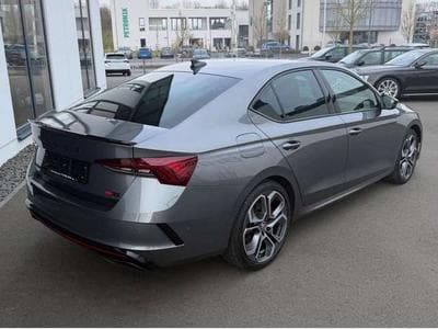 Skoda Octavia RS/DCC/Colum/19"/AHK/ACC/Matrix/el. Sitz (2023) - Photo 4