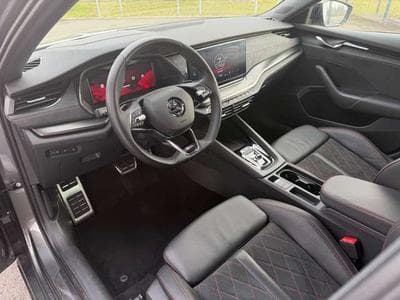 Skoda Octavia RS/DCC/Colum/19"/AHK/ACC/Matrix/el. Sitz (2023) - Photo 7