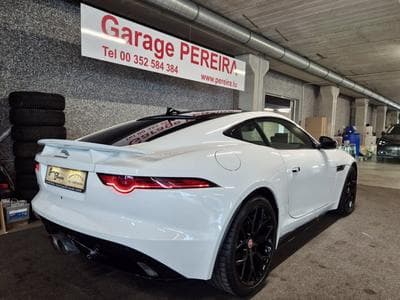 Jaguar F-Type 3.0 V6 P-340 COUPE R-DYNAMIC MERIDIAN PANO CUIR NAVI 1 HAND (2019) - Foto 2