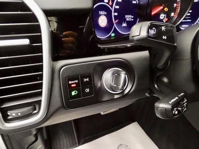 Porsche Cayenne 4.0 TURBO PSCB SPORT DESIGN CARBON APPROVED Hinterradlenkung (2019) - Foto 15