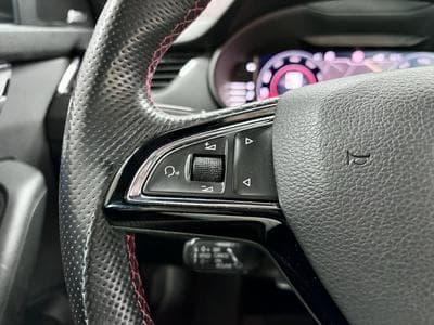 Skoda Octavia III COMBI RS 2.0 TSI 245 CV *CANTON* *ATTELAGE* SIEGES ELEC (2020) - Photo 12