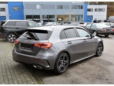 Mercedes A 200 AMG Line 7G DISTRONIC KEYLESS CAM NIGHT MIDLINE 1° MAIN (2023) - Foto 4