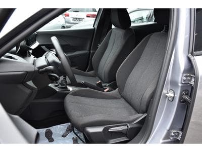 Peugeot 2008 1.2 PureTech Style REGUL SMARTPHONE LANE PDC 1° MAIN (2025) - Foto 6