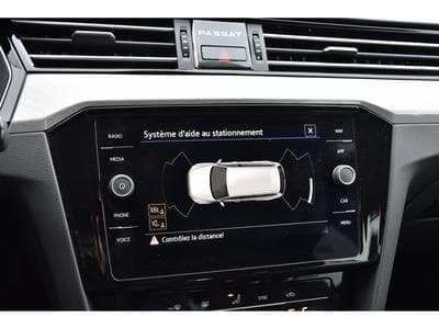 VW Passat 1.4 TSI GTE DSG ACC GPS LANE CARNET (2021) - Foto 14