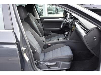 VW Passat 1.4 TSI GTE DSG ACC GPS LANE CARNET (2021) - Foto 7