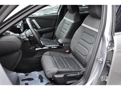 Citroën C4 1.2 PureTech 130 EAT8 MAX CUIR HUD GPS SIDE CAM 1° MAIN (2024) - Foto 6