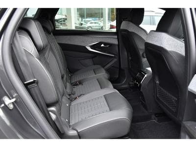 Peugeot 5008 GT Hybrid 145 e-DSC6 7 Pl. SG CHFF CAM NEUF (2025) - Foto 8