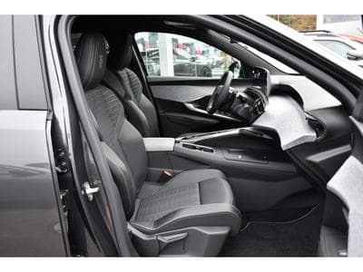 Peugeot 3008 1.2 Hybrid 145 GT e-DSC6 ACC GPS CAM LANE NEUF (2025) - Foto 7