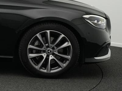 Mercedes E 220 d Avantgarde LED+360°+MBUX+Ambi (2022) - Foto 8