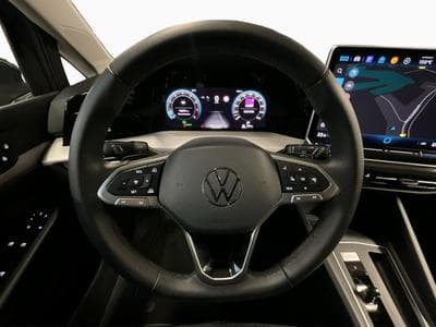 VW Golf Life+DSG+LED+NAVI (2025) - Photo 12