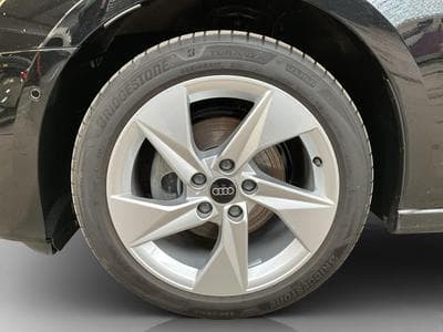 Audi A3 SB+Advanced+S-Tronic+30tfsi (2024) - Photo 8