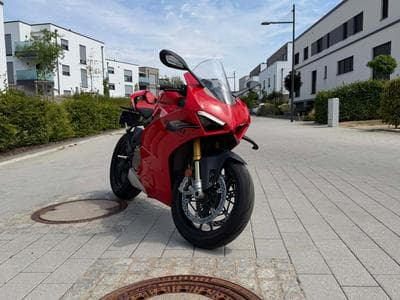 Ducati Panigale V4S (2023) - Foto 1